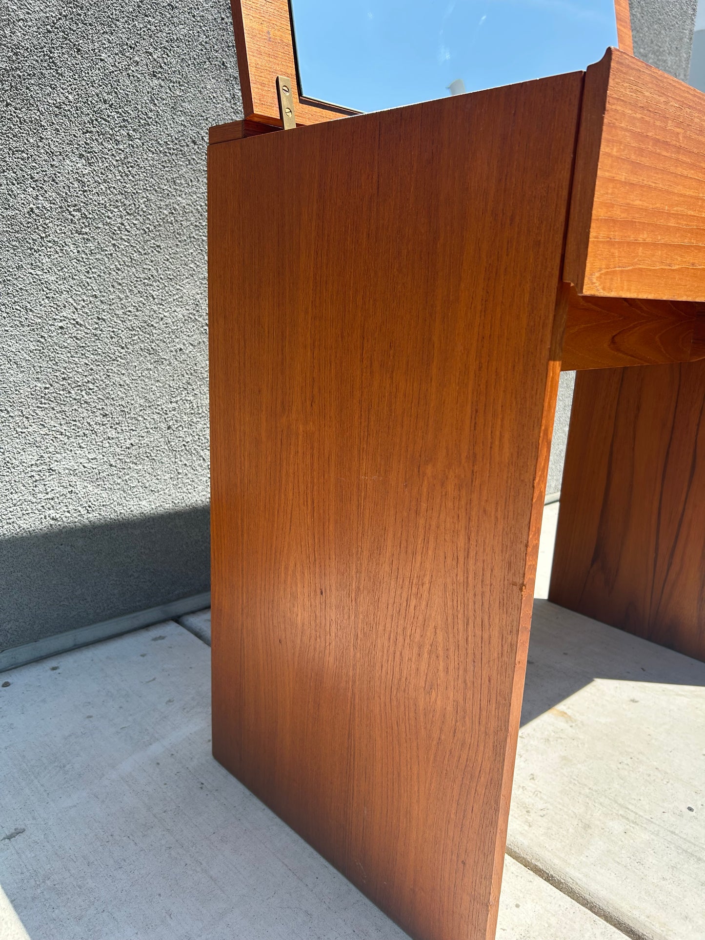 Mid Century Danish Modern Teak Vanity Desk by Arne Wahl Iversen of Vinde Mobelfabrik, Circa 1960s