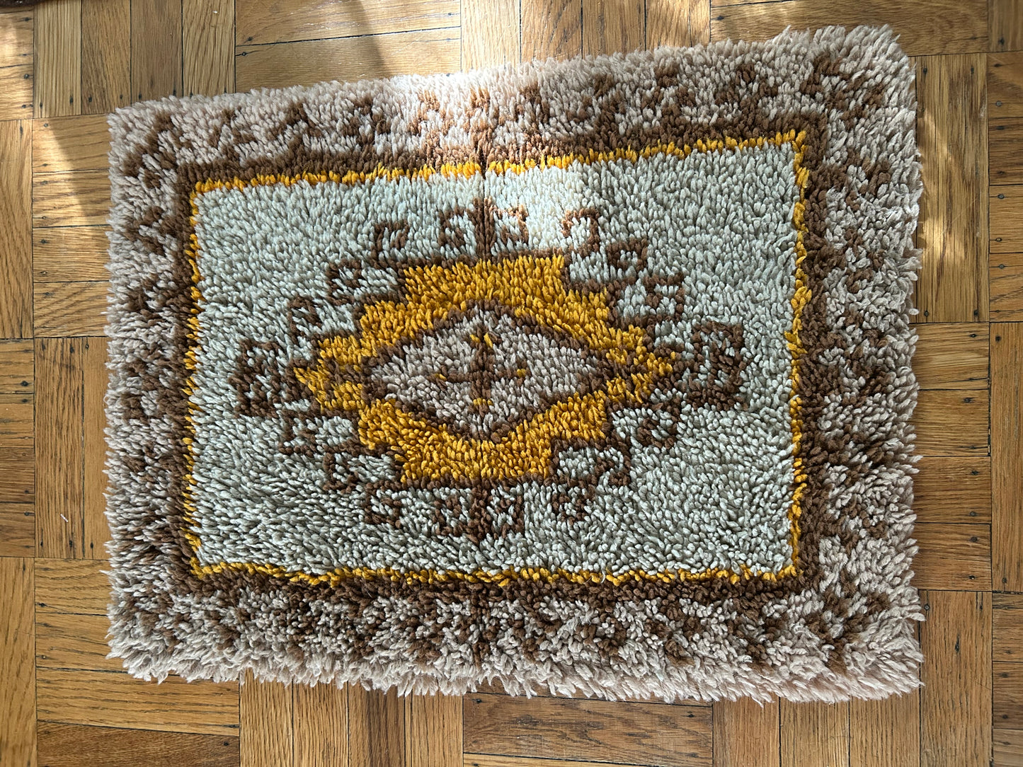 Vintage MCM Latch Hook Rug or Wall Hanging