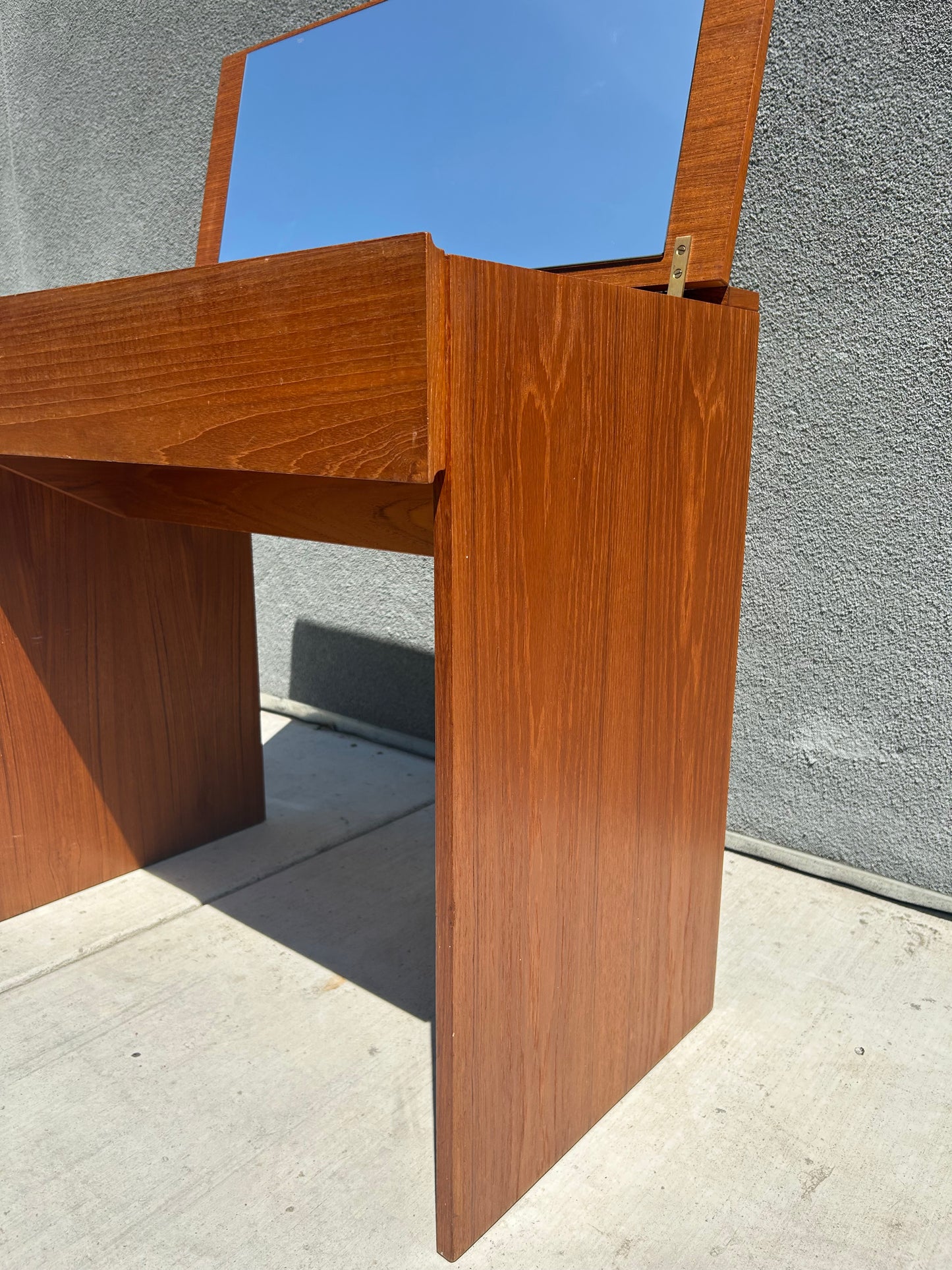 Mid Century Danish Modern Teak Vanity Desk by Arne Wahl Iversen of Vinde Mobelfabrik, Circa 1960s