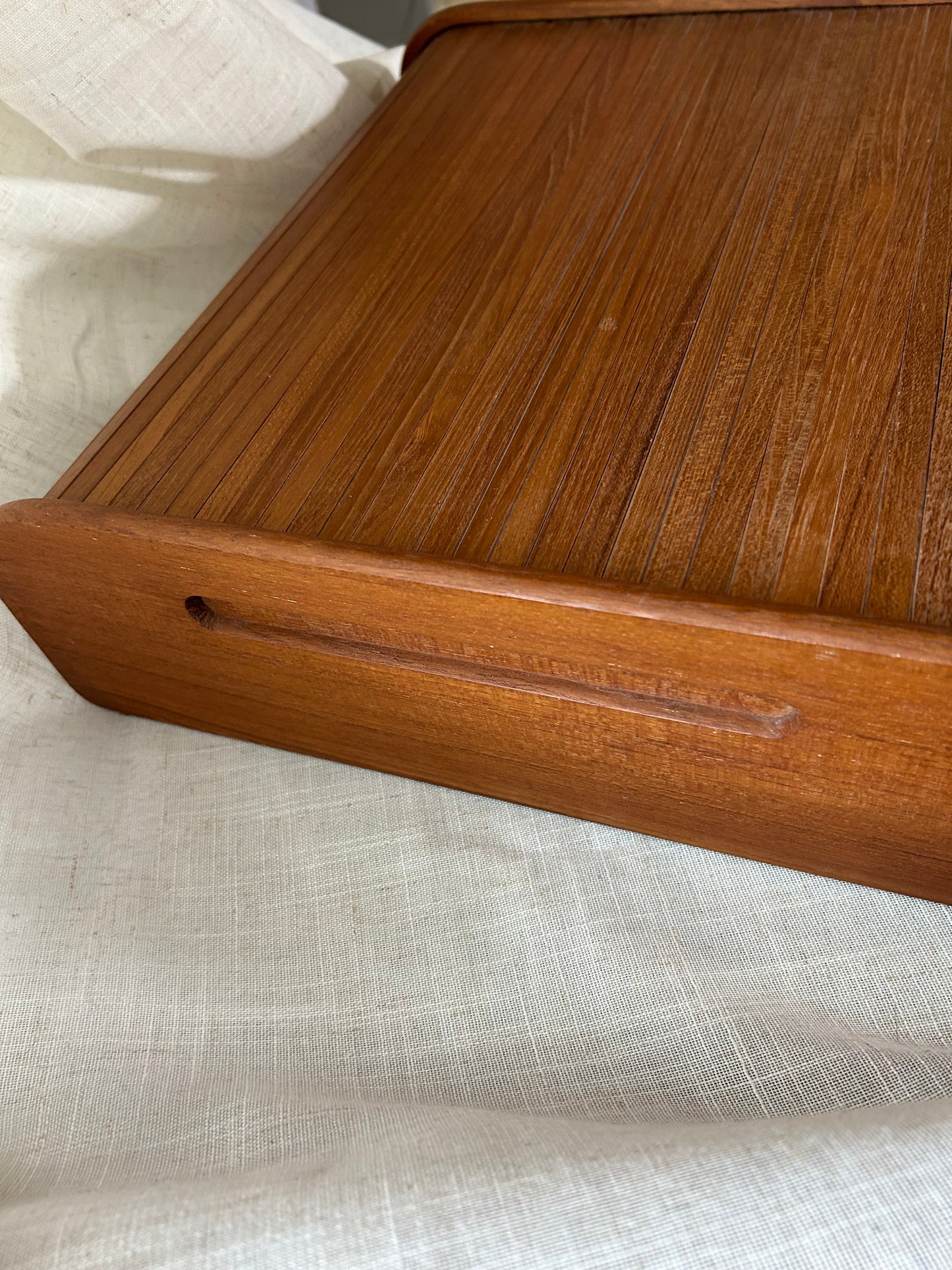 Vintage MCM Teak Roll Top Cassette Tape or Letter Holder EA LTD, Made in Thailand