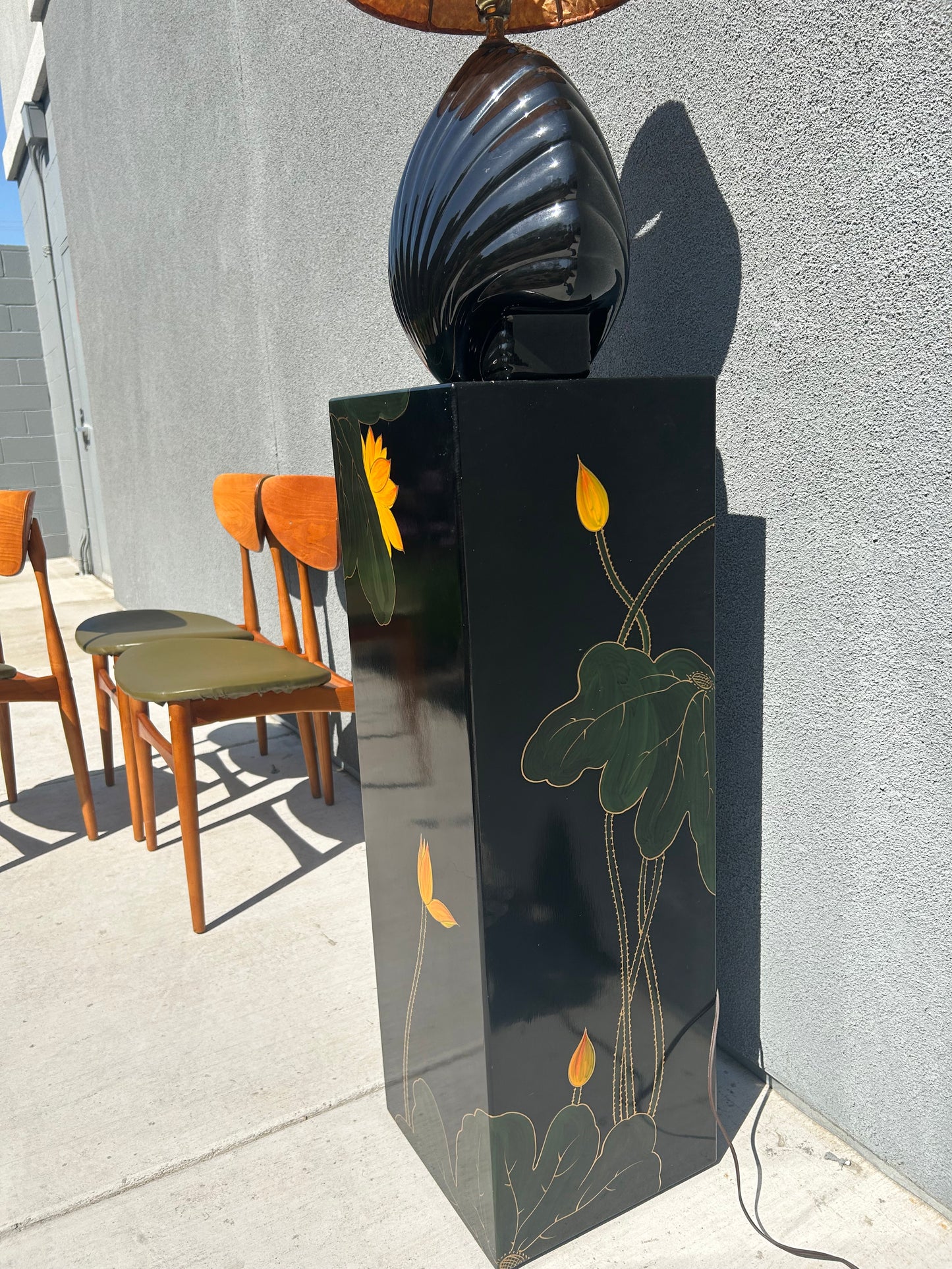 Asian Floral Lacquer Pedestal, Circa 1980s