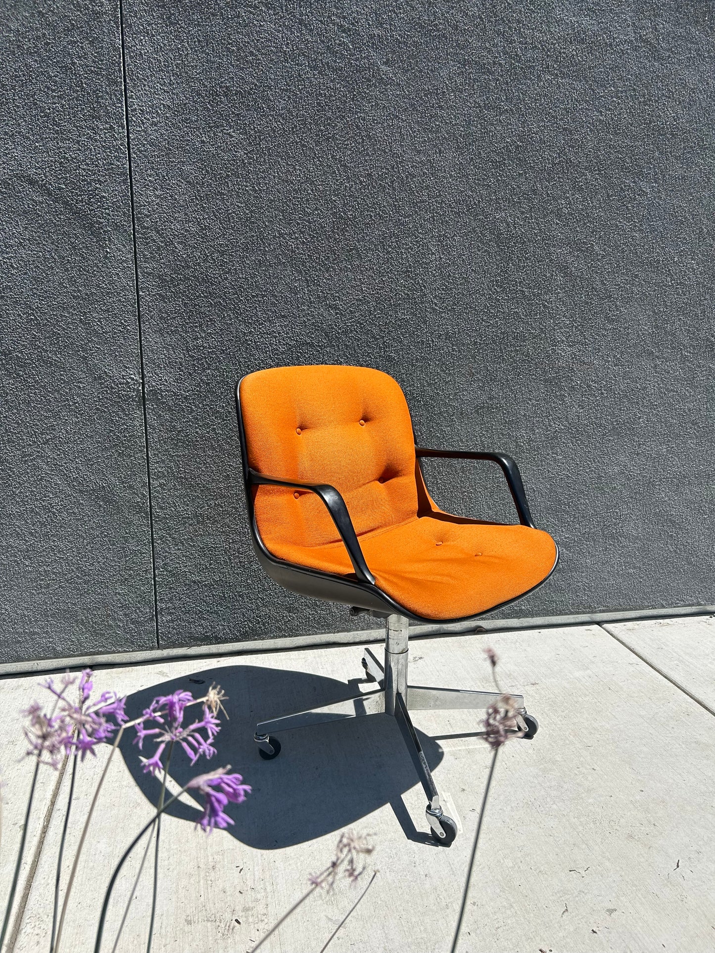 Mid Century Charles Pollock Style Steelcase Orange Rolling Office Chair, Circa 1970s