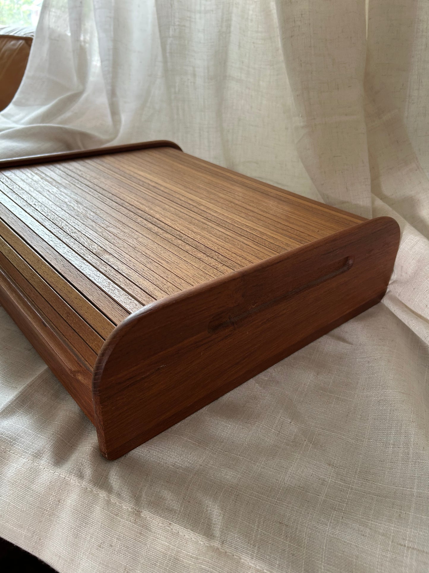 Vintage MCM Teak Roll Top Cassette Tape or Letter Holder EA LTD, Made in Thailand