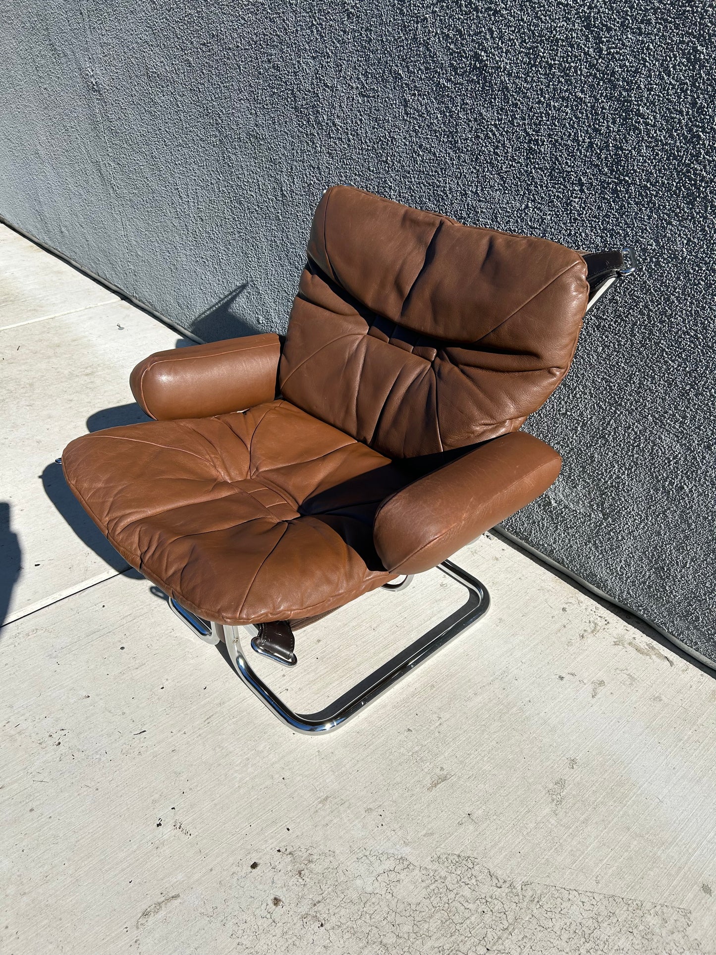 Mid Century Danish Modern Ingmar Relling Westnofa Brown Leather Lounge Chair, Circa 1960s
