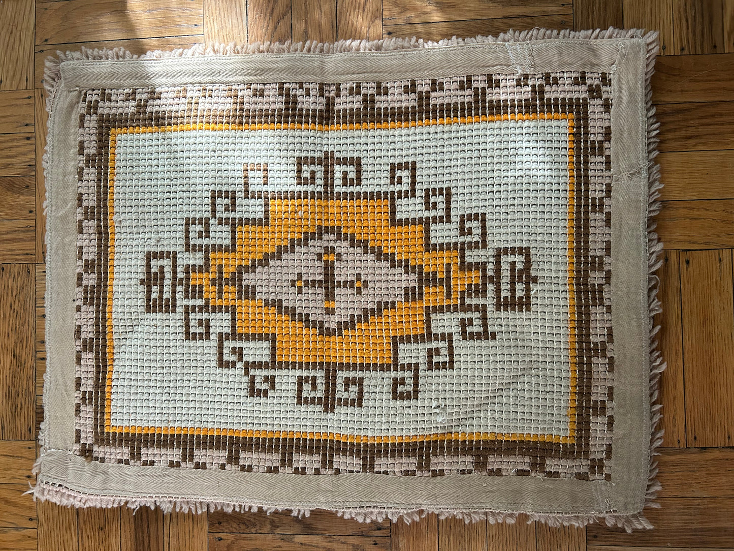 Vintage MCM Latch Hook Rug or Wall Hanging