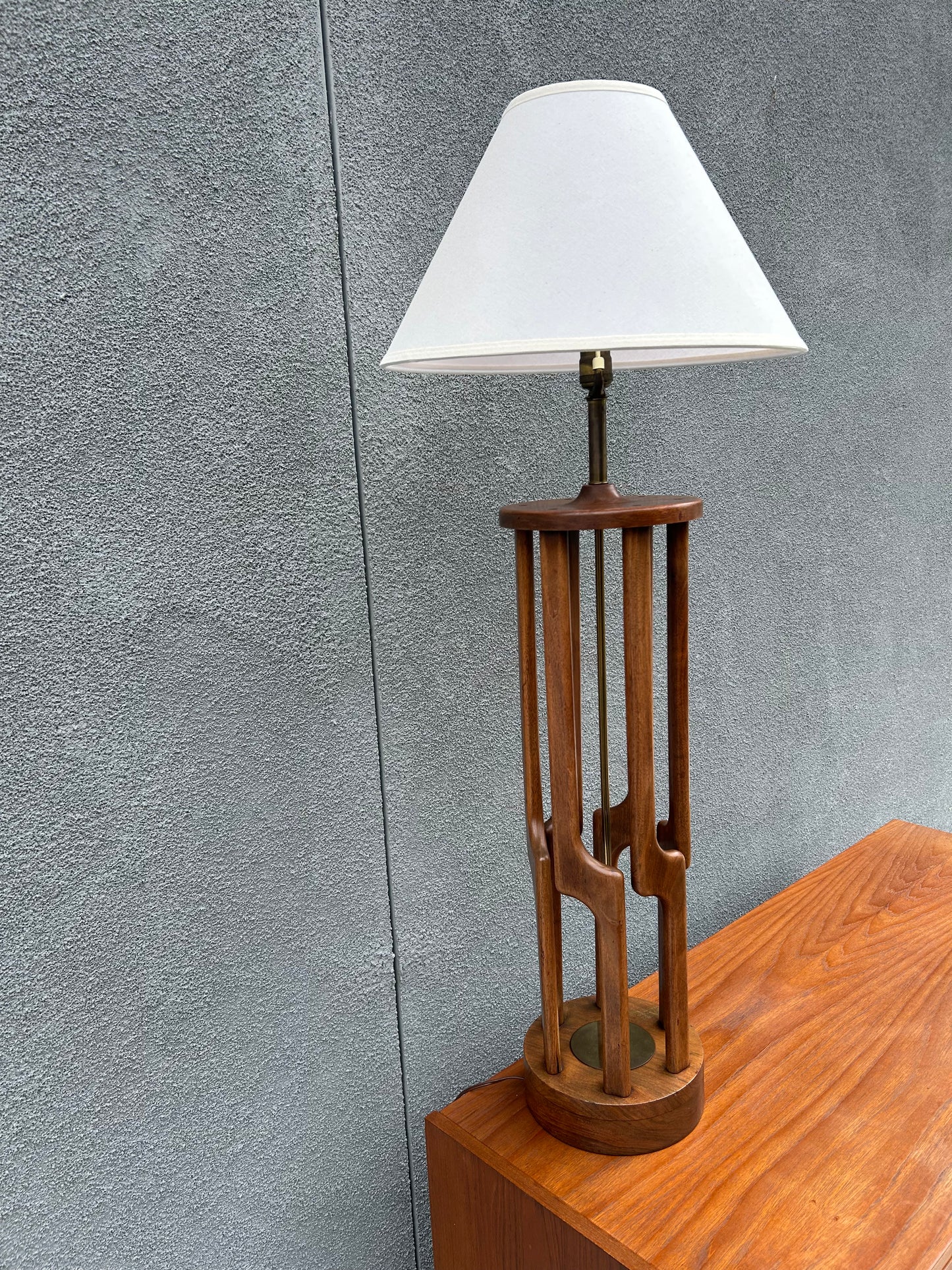 Mid Century Walnut and Brass Sculptural Table Lamp by VH Woolums, Circa 1960s