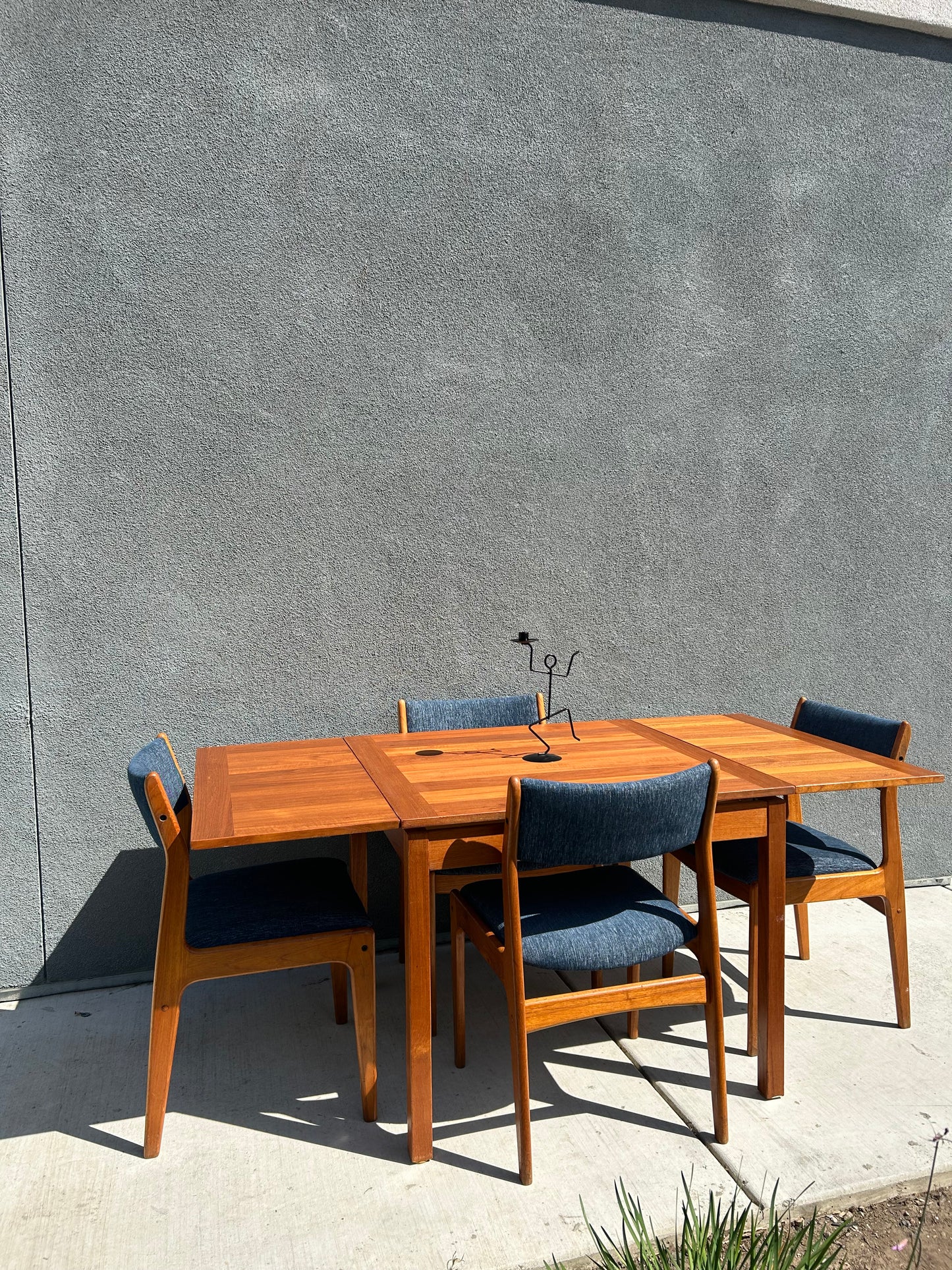 Set of 4 Mid Century Modern DScan Teak Dining Chairs