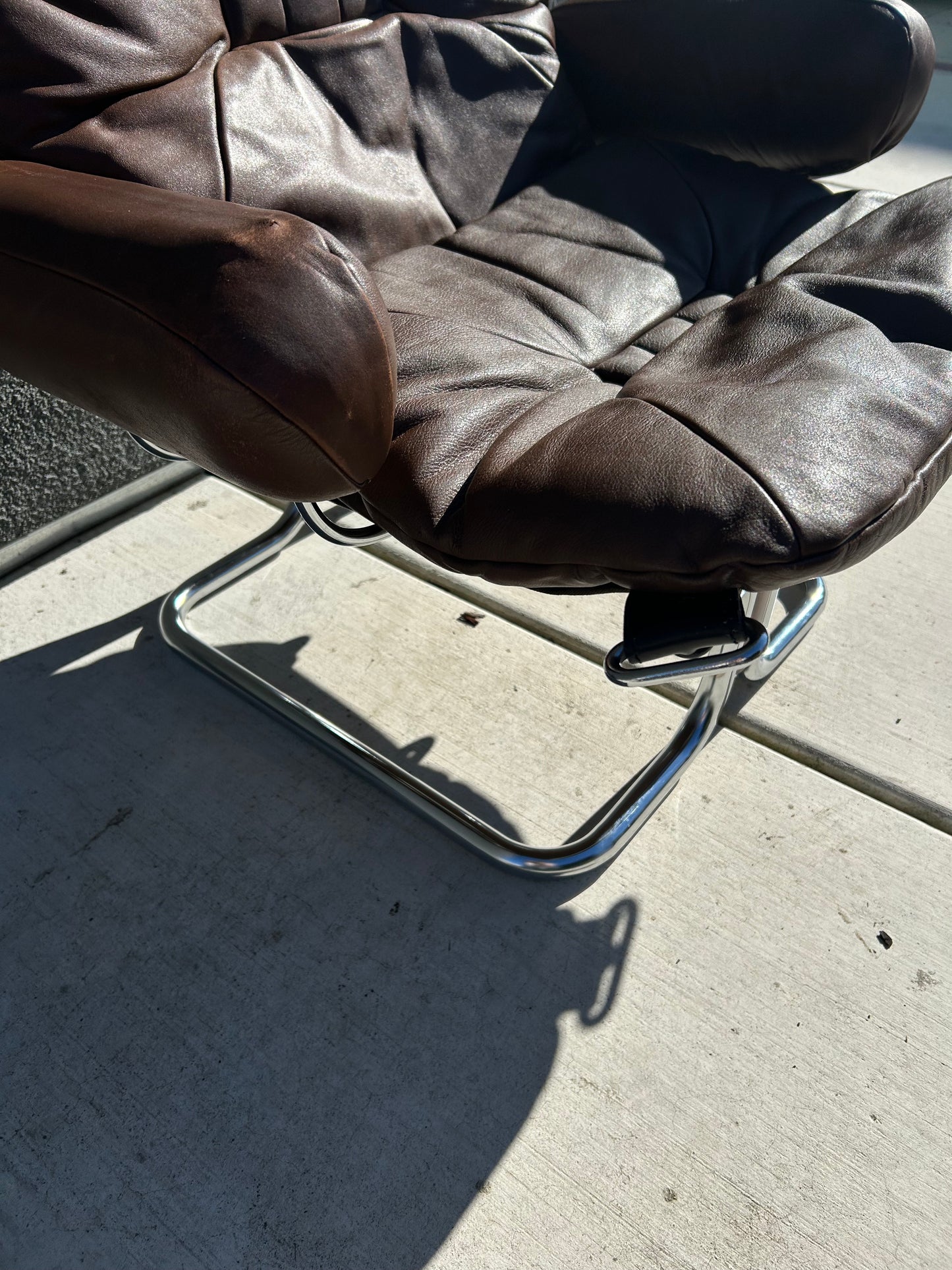 Mid Century Danish Modern Ingmar Relling Westnofa Brown Leather Lounge Chair, Circa 1960s