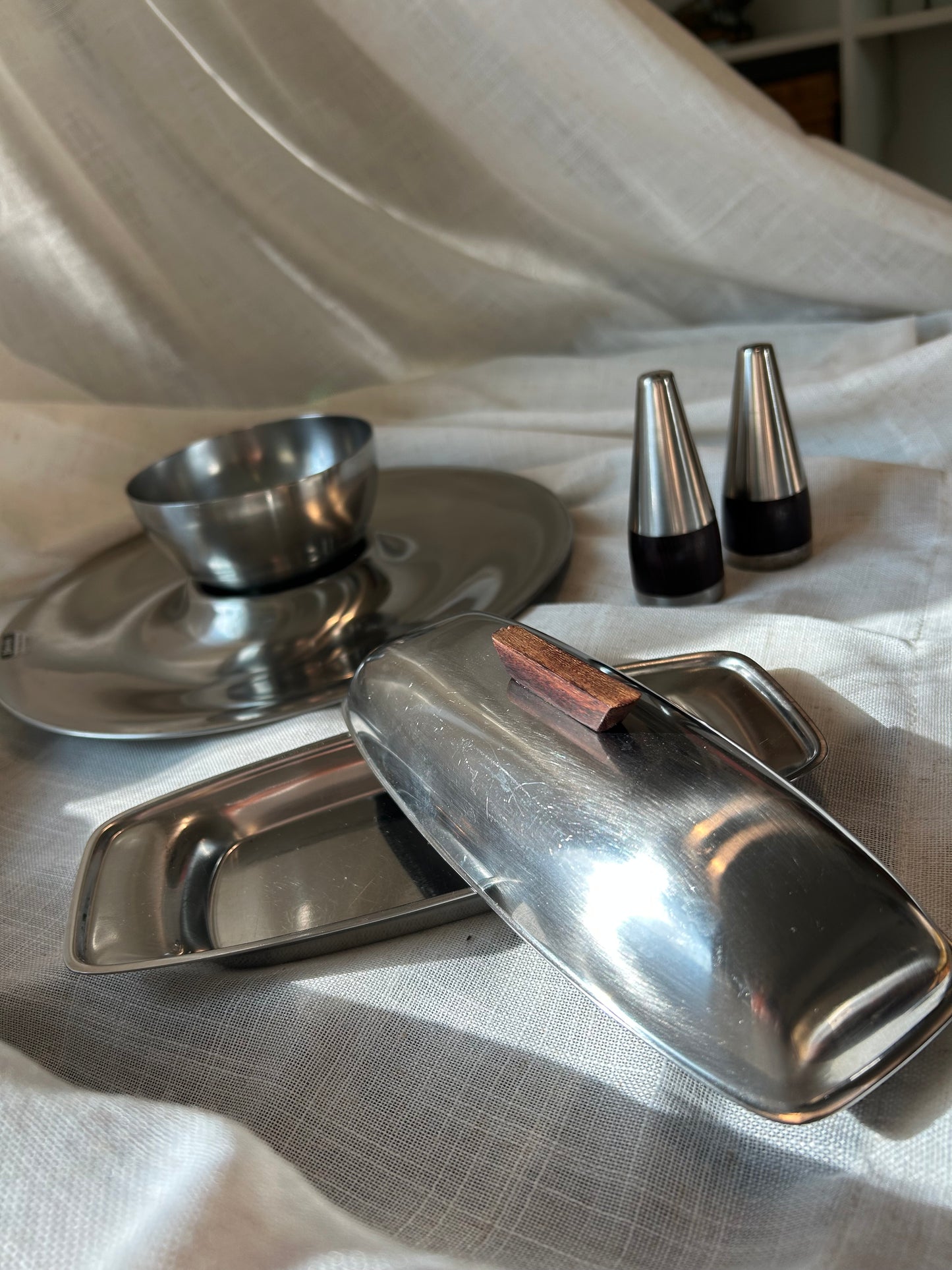 Selandia Stainless Steel/Rosewood Set - Platter, Butter Dish, Salt and Pepper Shakers