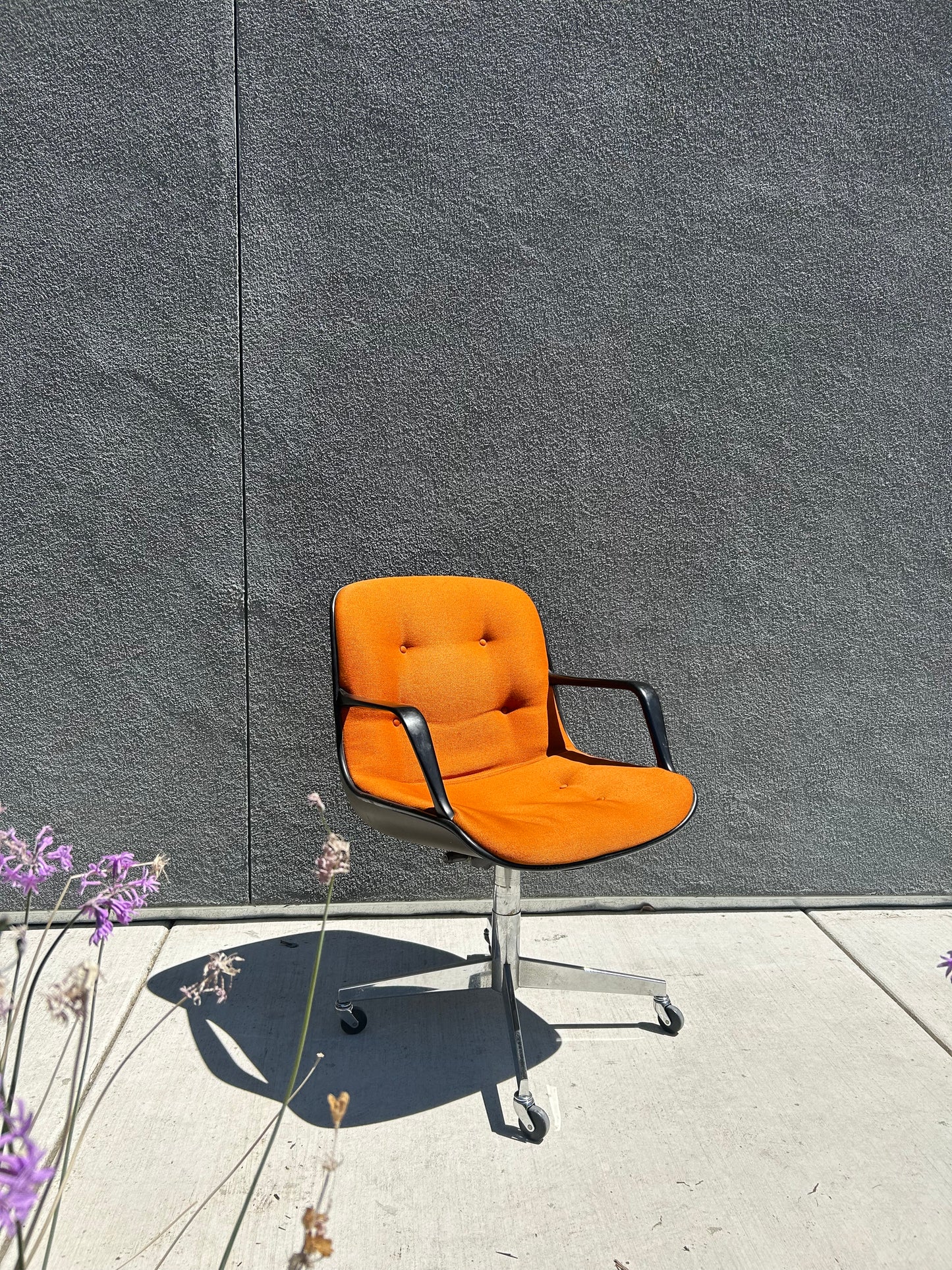 Mid Century Charles Pollock Style Steelcase Orange Rolling Office Chair, Circa 1970s