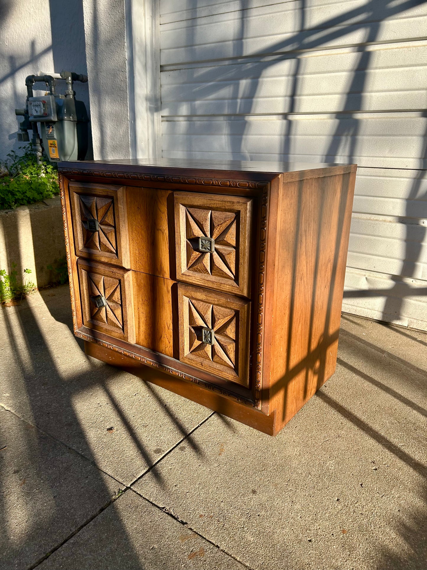 Mid Century Starburst Brutalist Nightstand/End Table