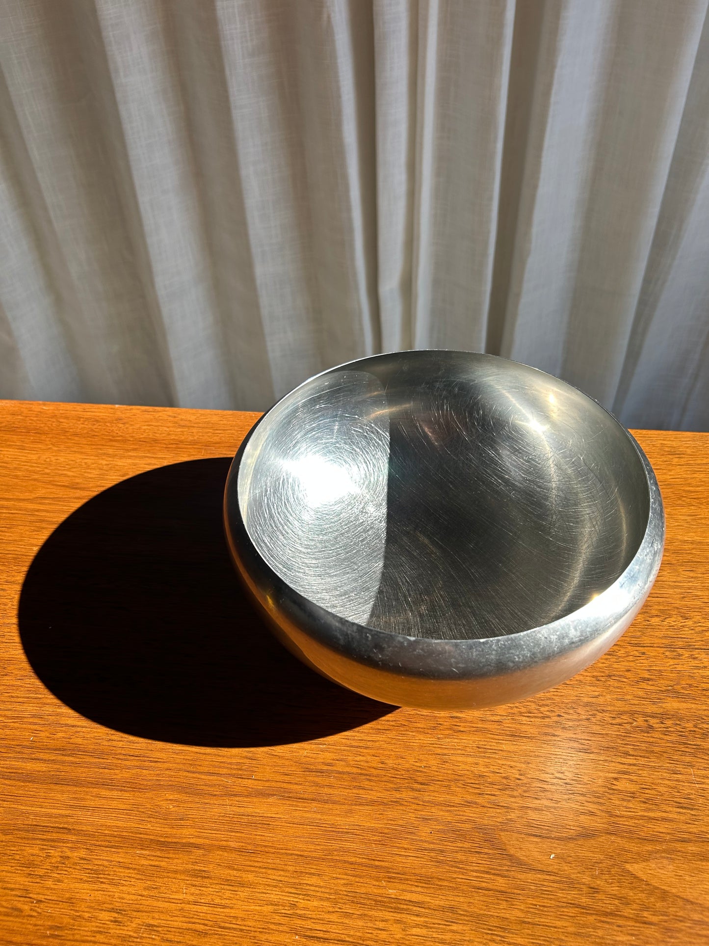Handcrafted Vintage Stainless Steel Serving Bowl by Oneida, Japan