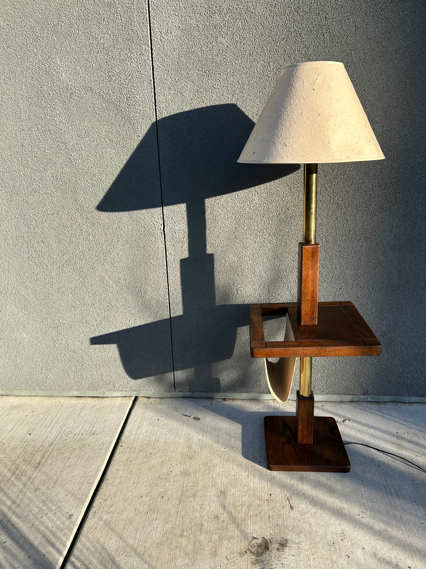 Vintage MCM Brass and Oak Floor Lamp with Built-in Leather Magazine Holder, Circa 1970s