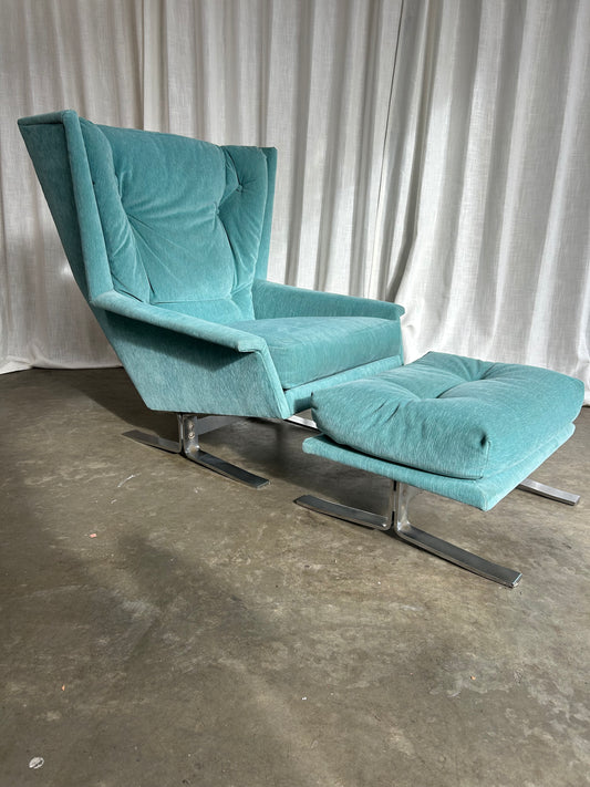 MCM Blue Velvet Wingback Lounge Chair with Ottoman in the Style of Adrian Pearsall, Circa 1960s