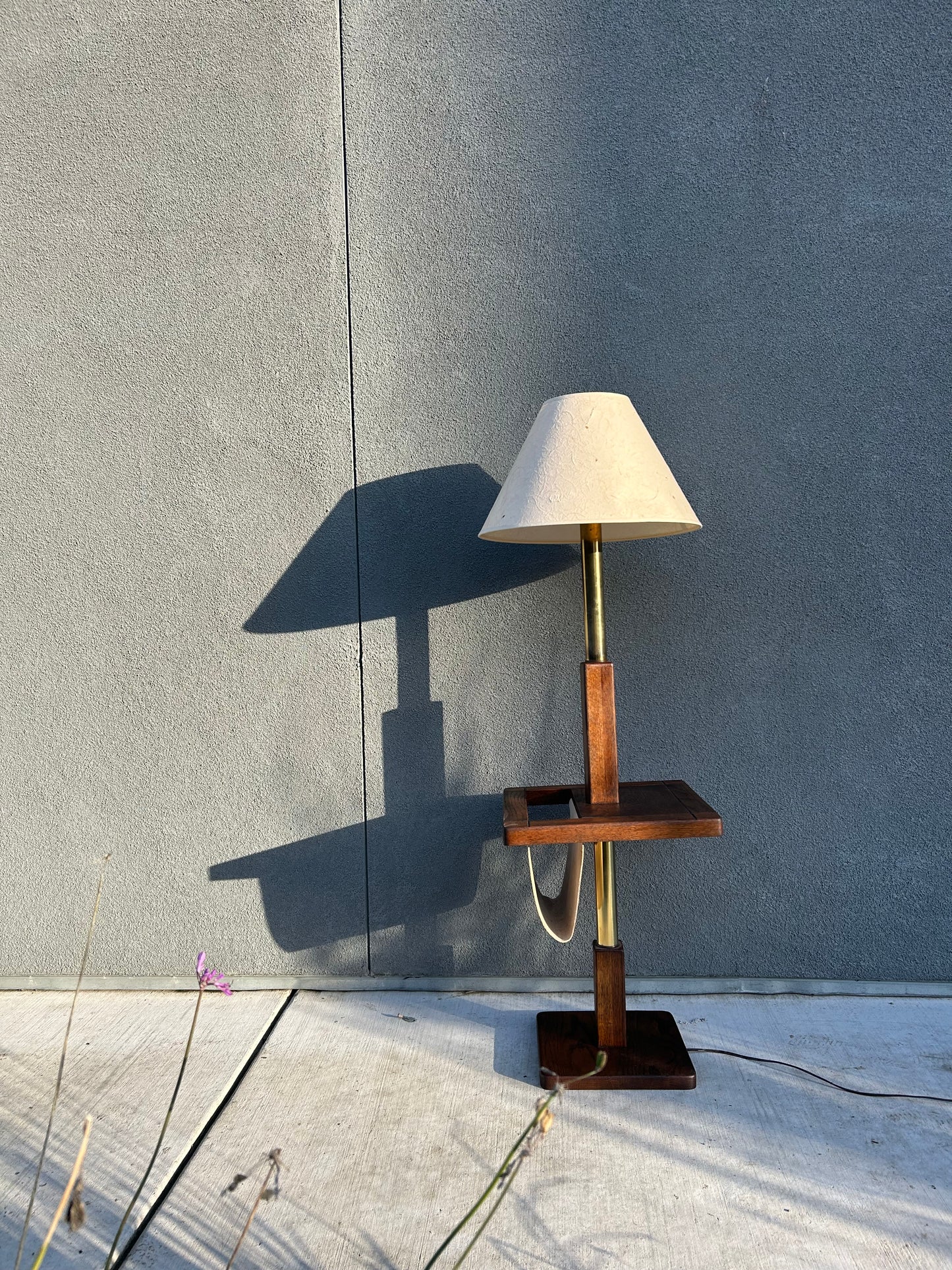 Vintage MCM Brass and Oak Floor Lamp with Built-in Leather Magazine Holder, Circa 1970s