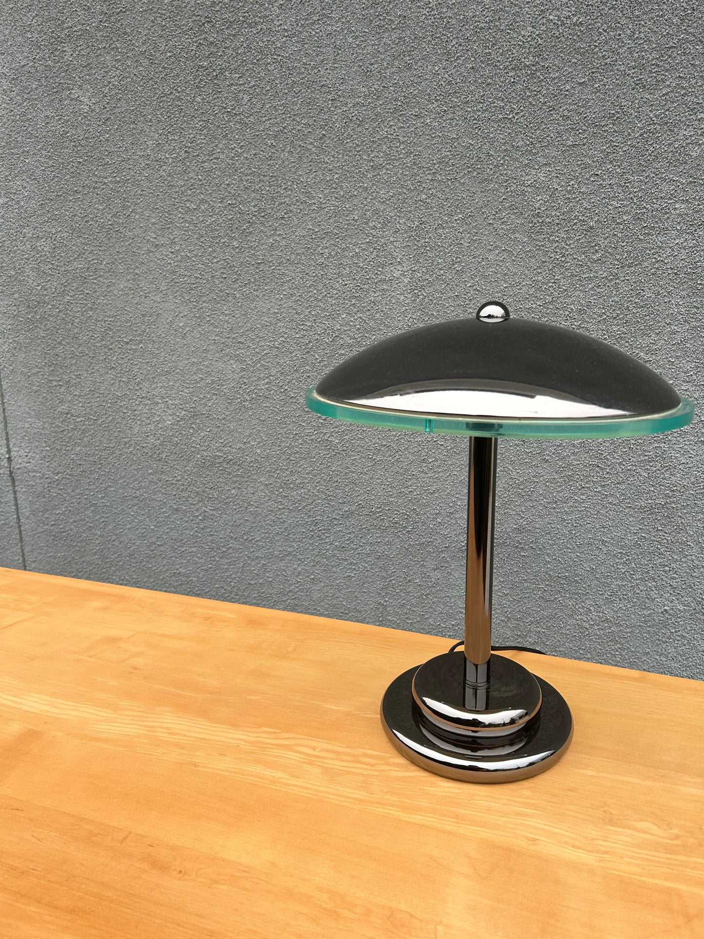 Postmodern Flying Saucer Touch Setting Table Lamp, Circa 1980s
