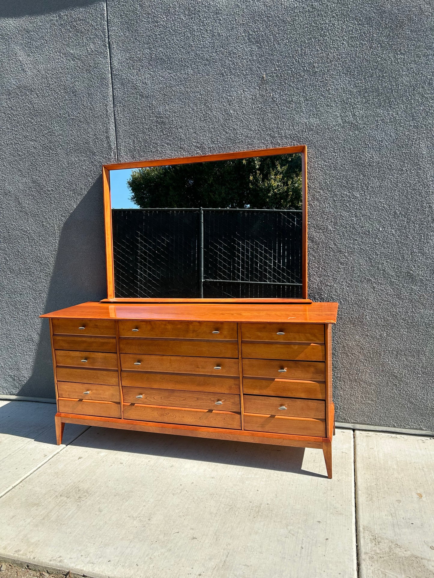 Heywood Wakefield Mid-Century Cadence Six-Drawer Dresser with Mirror, circa 1950s