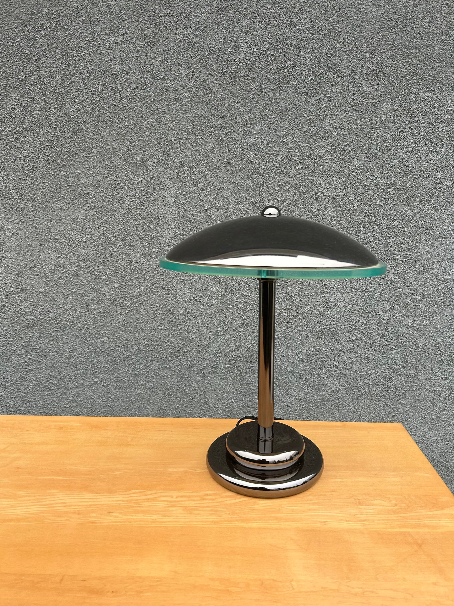 Postmodern Flying Saucer Touch Setting Table Lamp, Circa 1980s