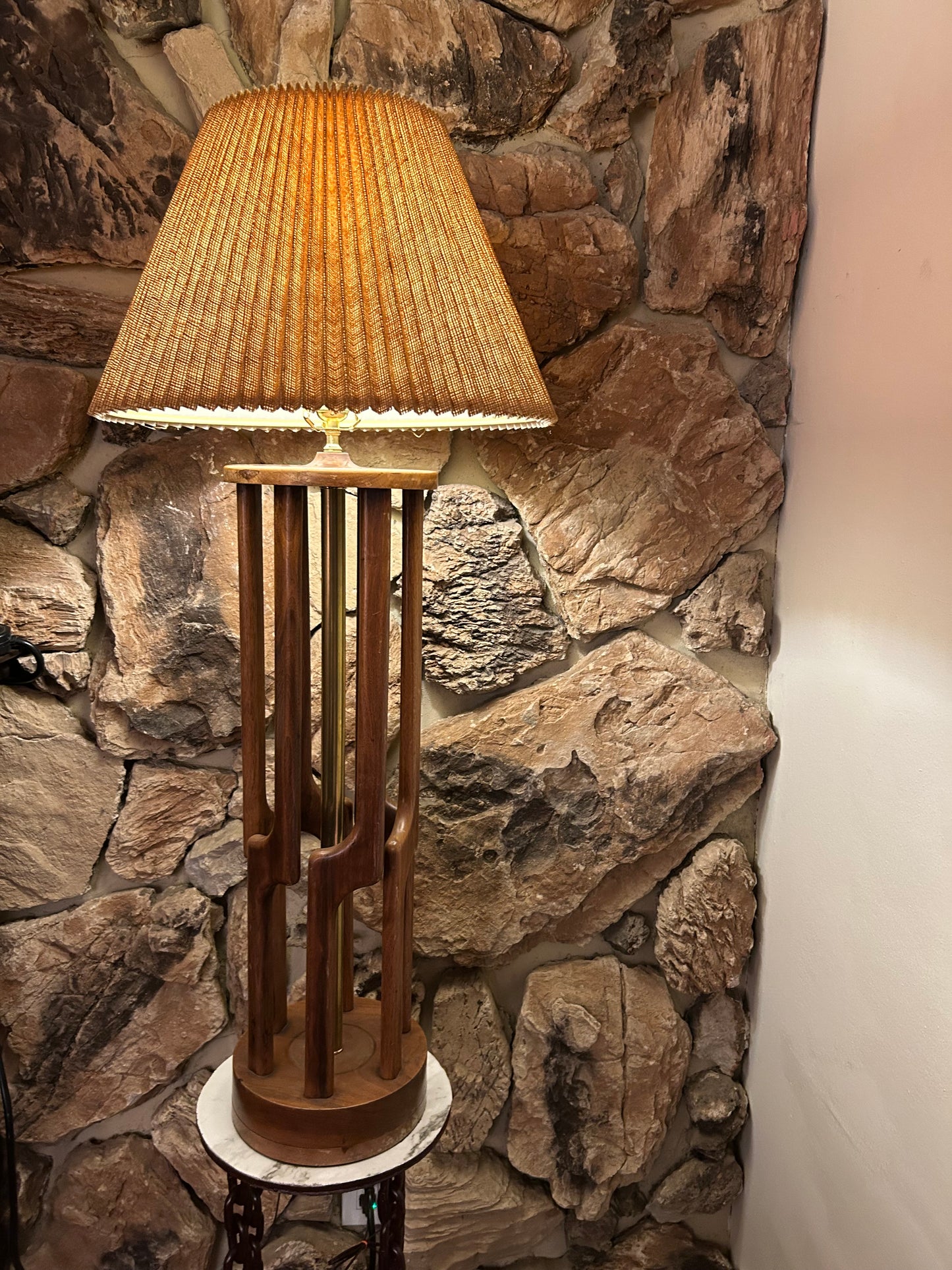 Mid Century Walnut and Brass Sculptural Table Lamp by VH Woolums, Circa 1960s