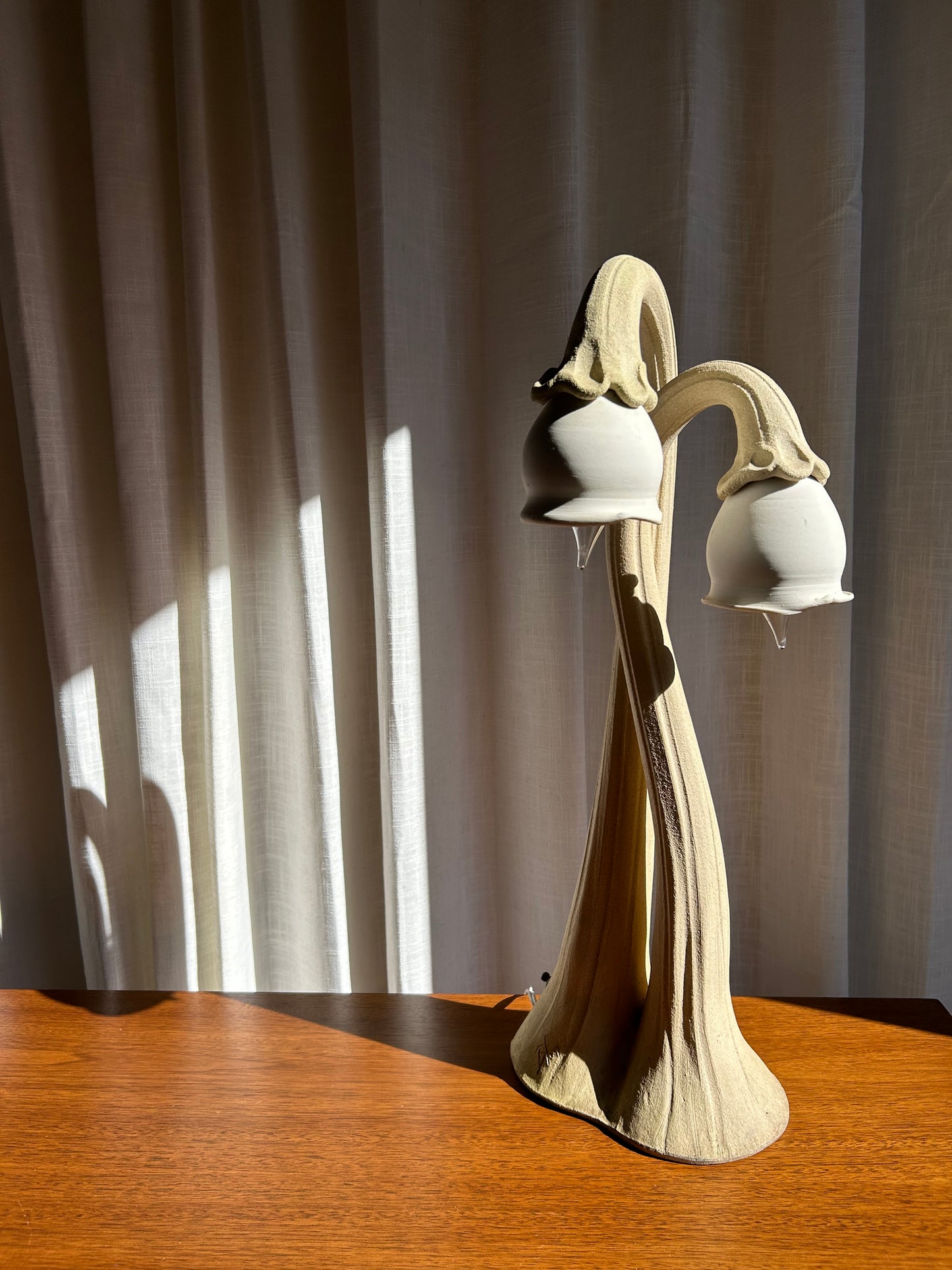 Art Nouveau Doug Blum Cally Lilly Ceramic Pottery Table Lamp Signed