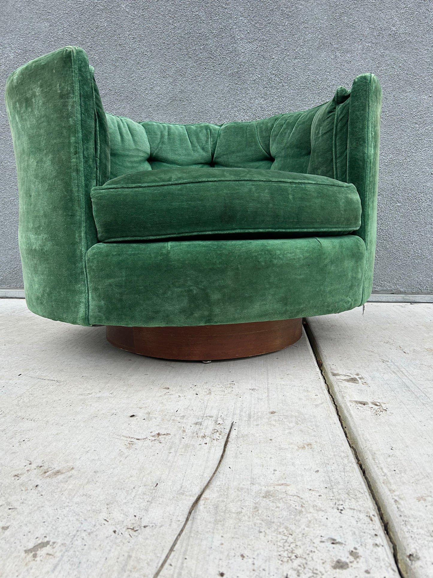 2 AVAILABLE - Emerald Velvet MCM Tub Swivel Chairs, Milo Baughman Style, Circa 1970s