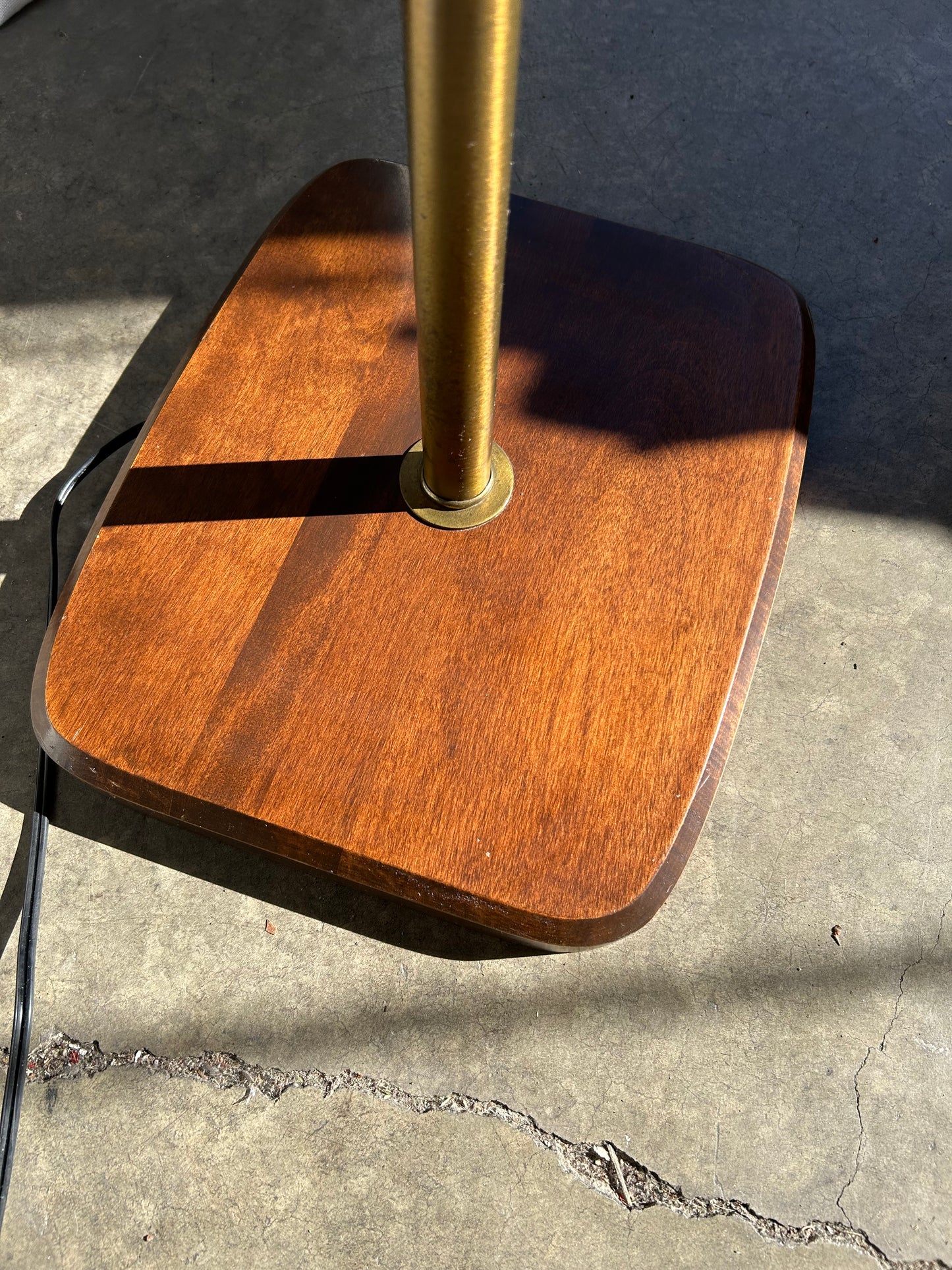 Mid Century Modern Floor Lamp w/ Side Table, Circa 1960’s