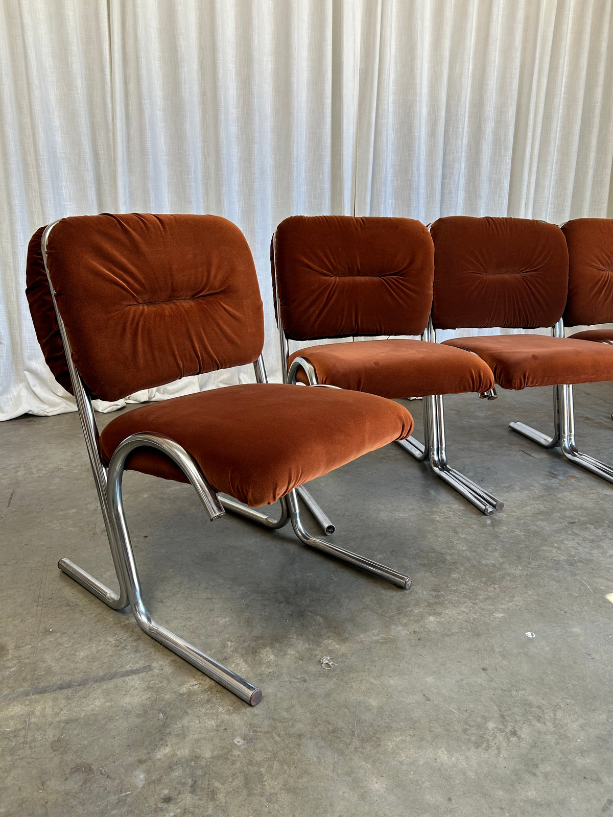 Set of 4 Tubular Chrome Cantilever Dining Chairs by Douglas Furniture, Circa 1970s