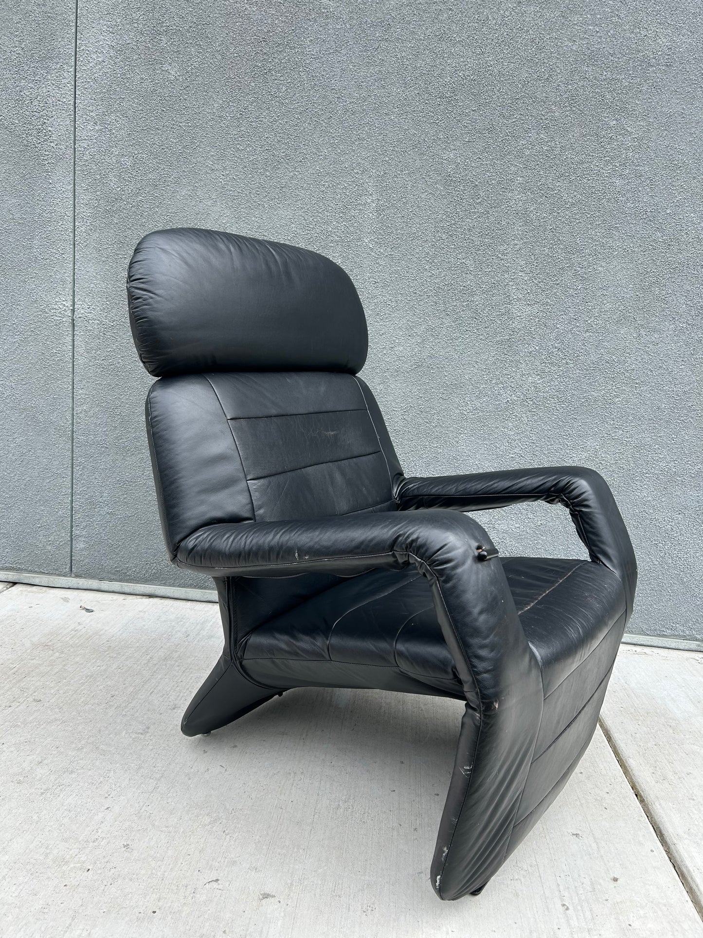 Vintage Percival Lafer Postmodern “Jet” Model Leather Recliner Chair, Circa 1980s