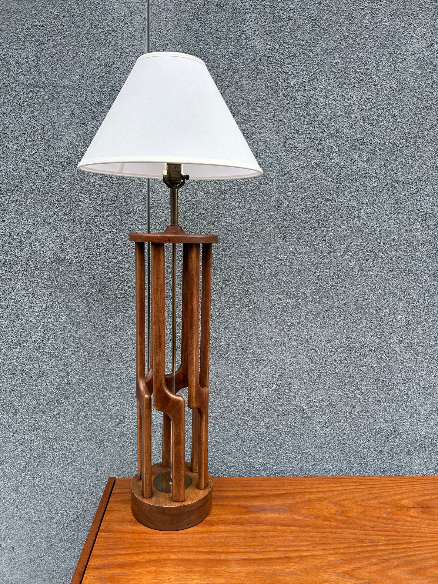Mid Century Walnut and Brass Sculptural Table Lamp by VH Woolums, Circa 1960s