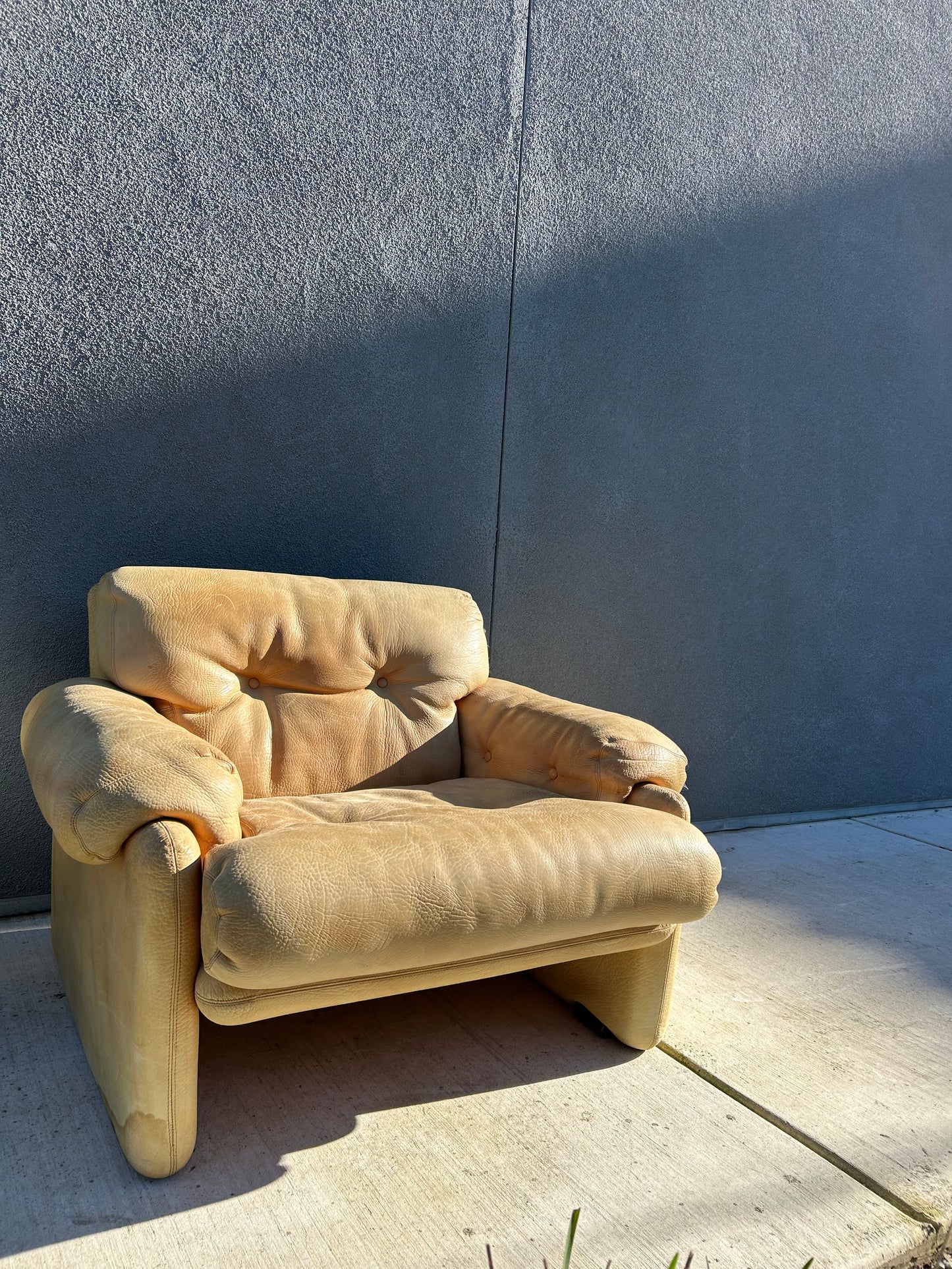 Vintage Tan Leather Armchair by Afra and Tobia Scarpa  for B&B Italia, Circa 1970s