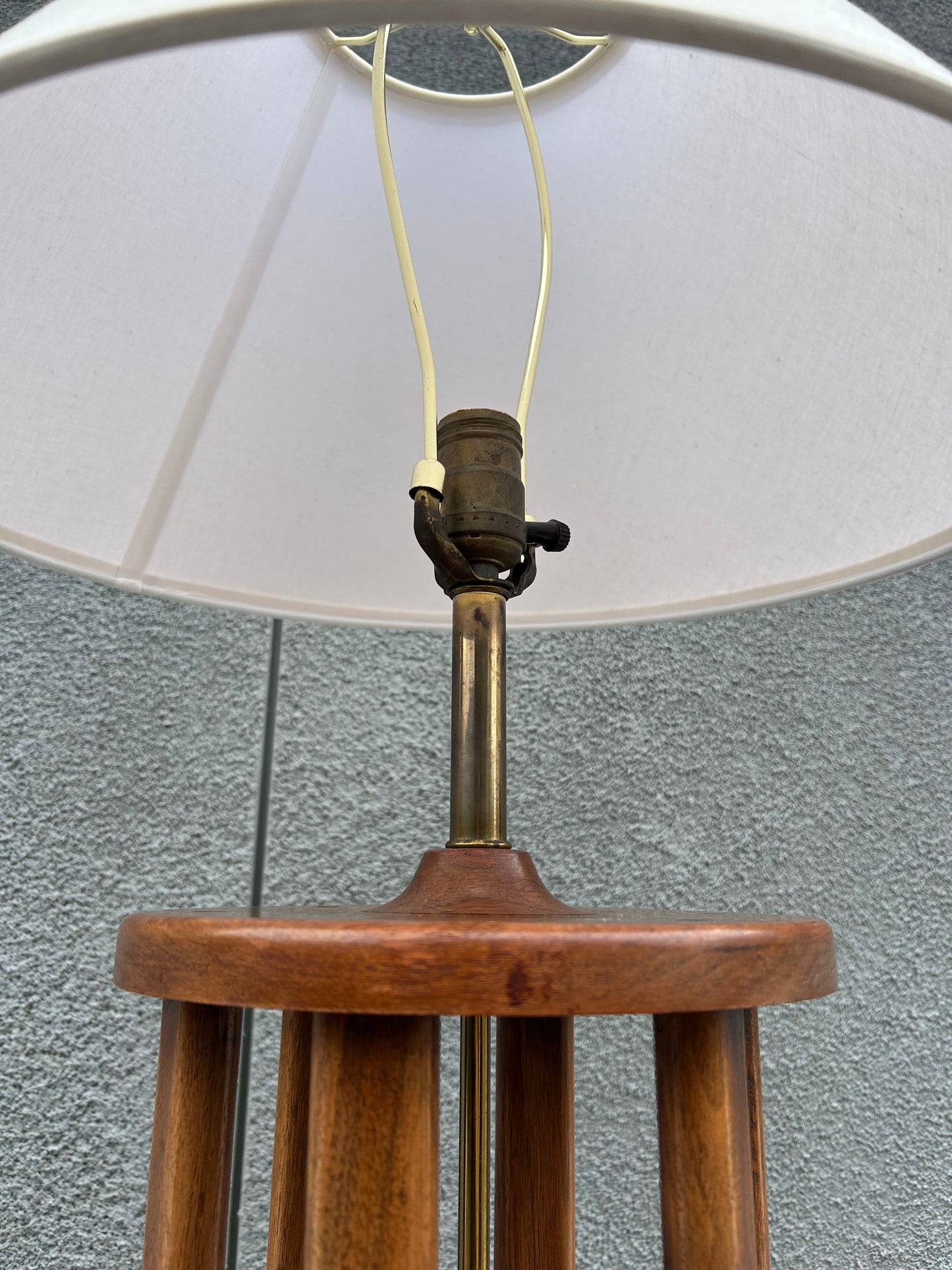Mid Century Walnut and Brass Sculptural Table Lamp by VH Woolums, Circa 1960s