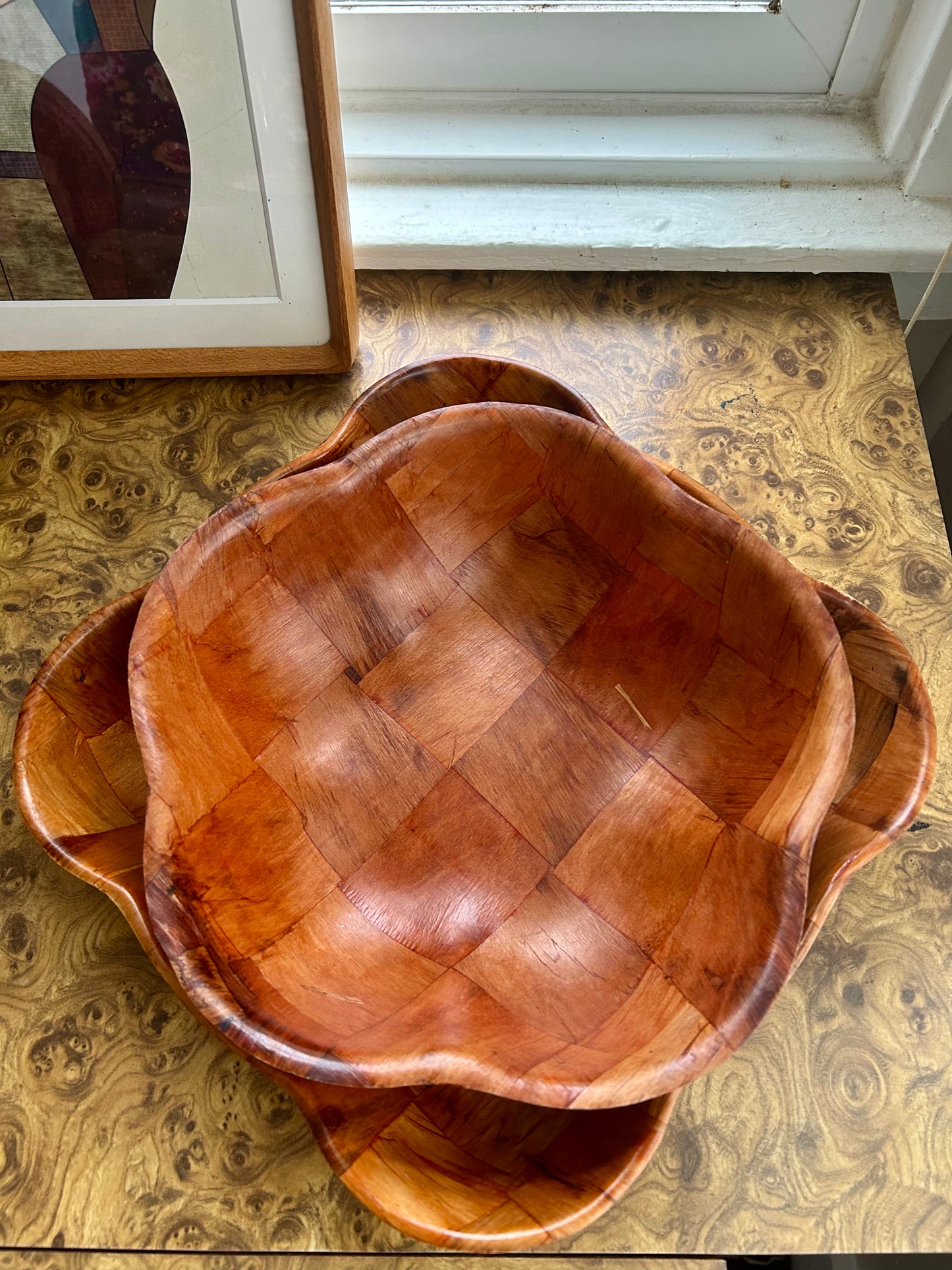 Set of 2 Scalloped Parquet Serving Bowls