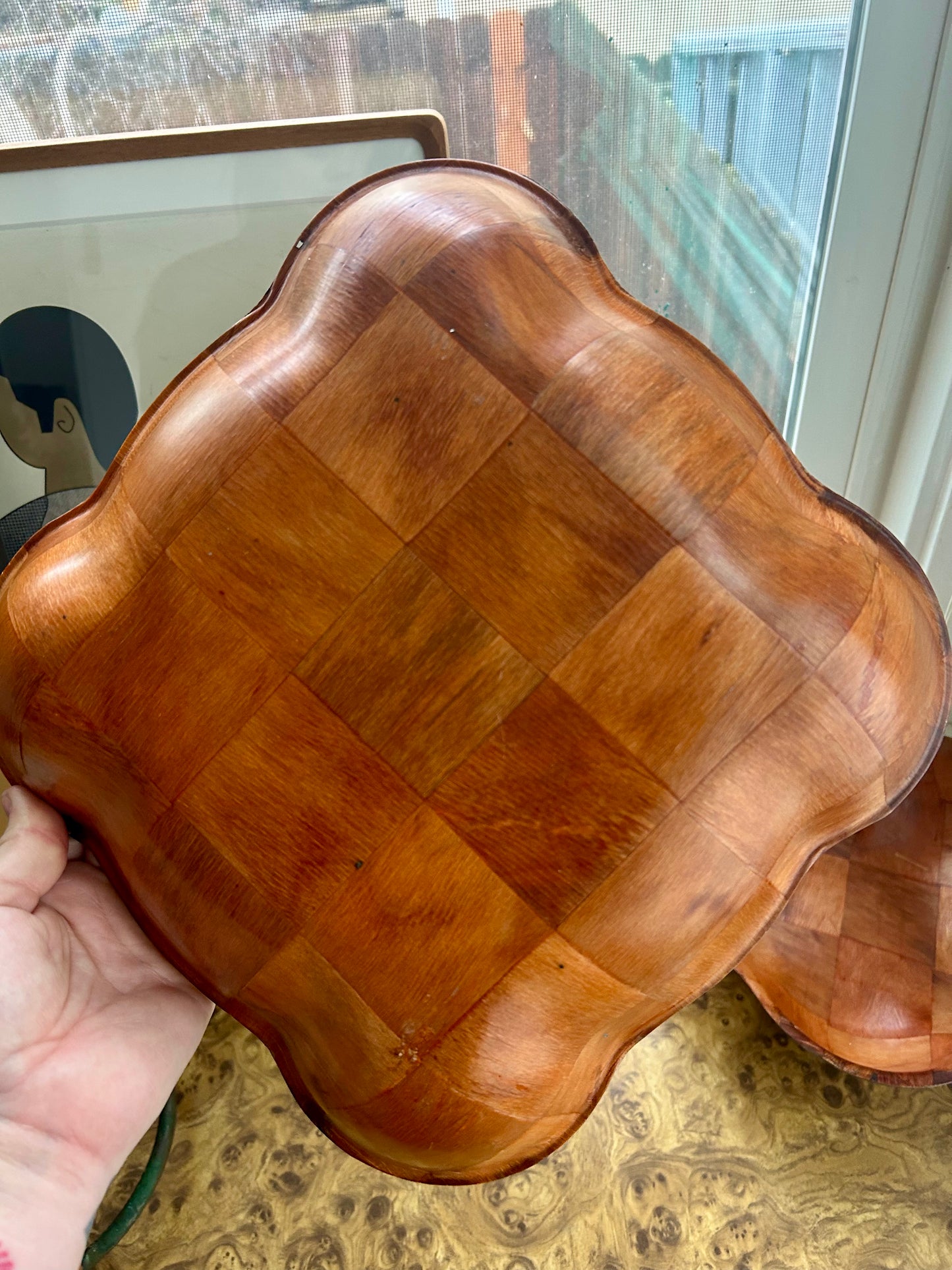 Set of 2 Scalloped Parquet Serving Bowls